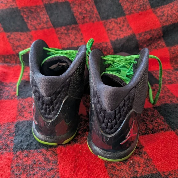 Nike Air Jordan Marvin the Martian - Picture 3 of 7